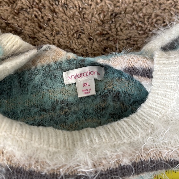 Xhilaration XXL Fuzzy Crewneck Striped Sweater Turquoise/Cream/Gray - Picture 15 of 16